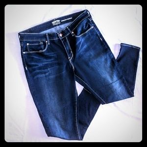Levis Signature Modern Fit skinny jeans